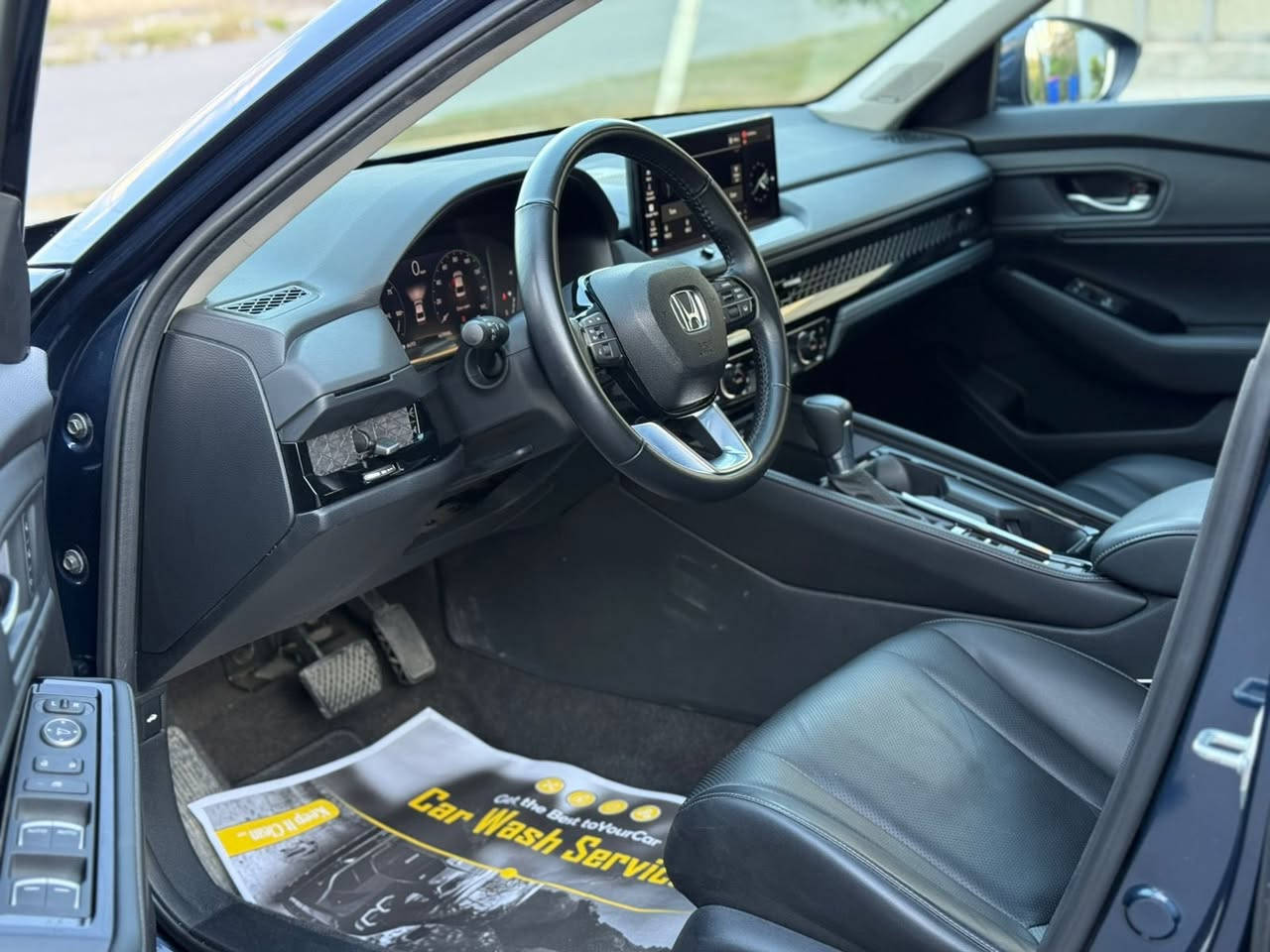 السلام عليكم هوندا اكورد تورنك موديل 2024 ماشيه 31 الف مايل حادث بسيط جدا بنيد صبغ فقط ايرباك برده وستيرن راجع سستم بدون برغي نقص مكان السياره نفق الشرطه شارع السفارات السعر 21800$ مجال بسيط للاستفسار***********/***********
