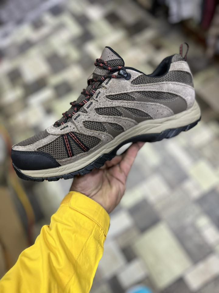 كولمبيا
بالة اصلي
قياس 43
توصيل جميع محافظات 
واتساب
***********
