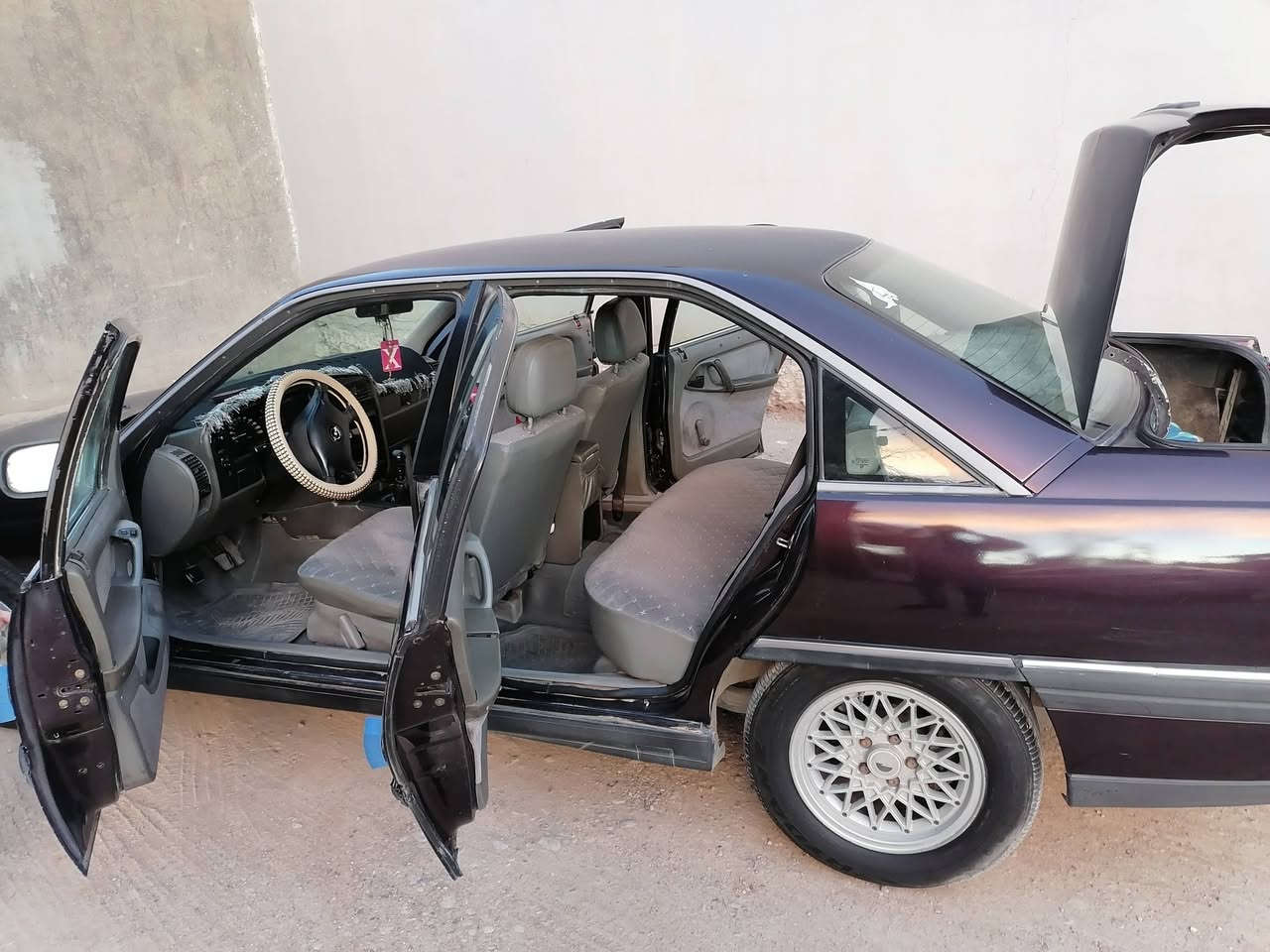 بسم الله
السلام عليكم
اوبل اوميكا لبيع موديل ٩١  سنويه ل ٢٩
و كير ومكينه بالشرط  وبدون خياس
مشروع وطني رقم كركوك أ عظم عاج
و بيه بطاقه بنزين وتحويل مباشرة
سعر ٤٣ وبيه مجال . لمعلومات الرقم
***********
عنوان كركوك. داقوق
