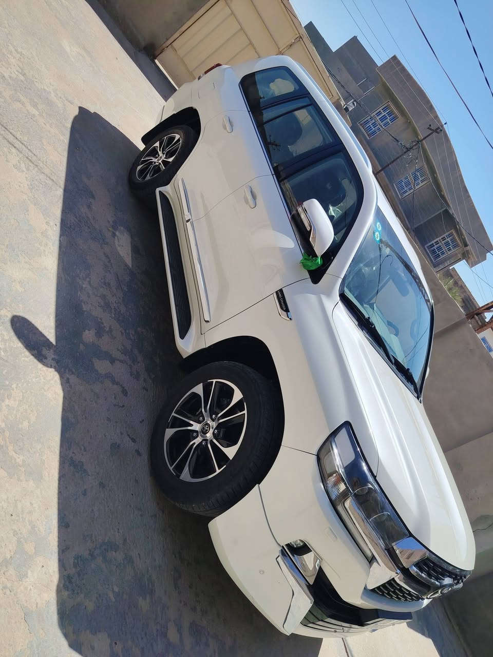السلام عليكم
لاند كروزر  ٢٠٢١
مكينه 8
4600

ماشيه ٣٨ بعدهي زيرو 

رقم بغداد 

كفاله من كلشي 

***********

***********
