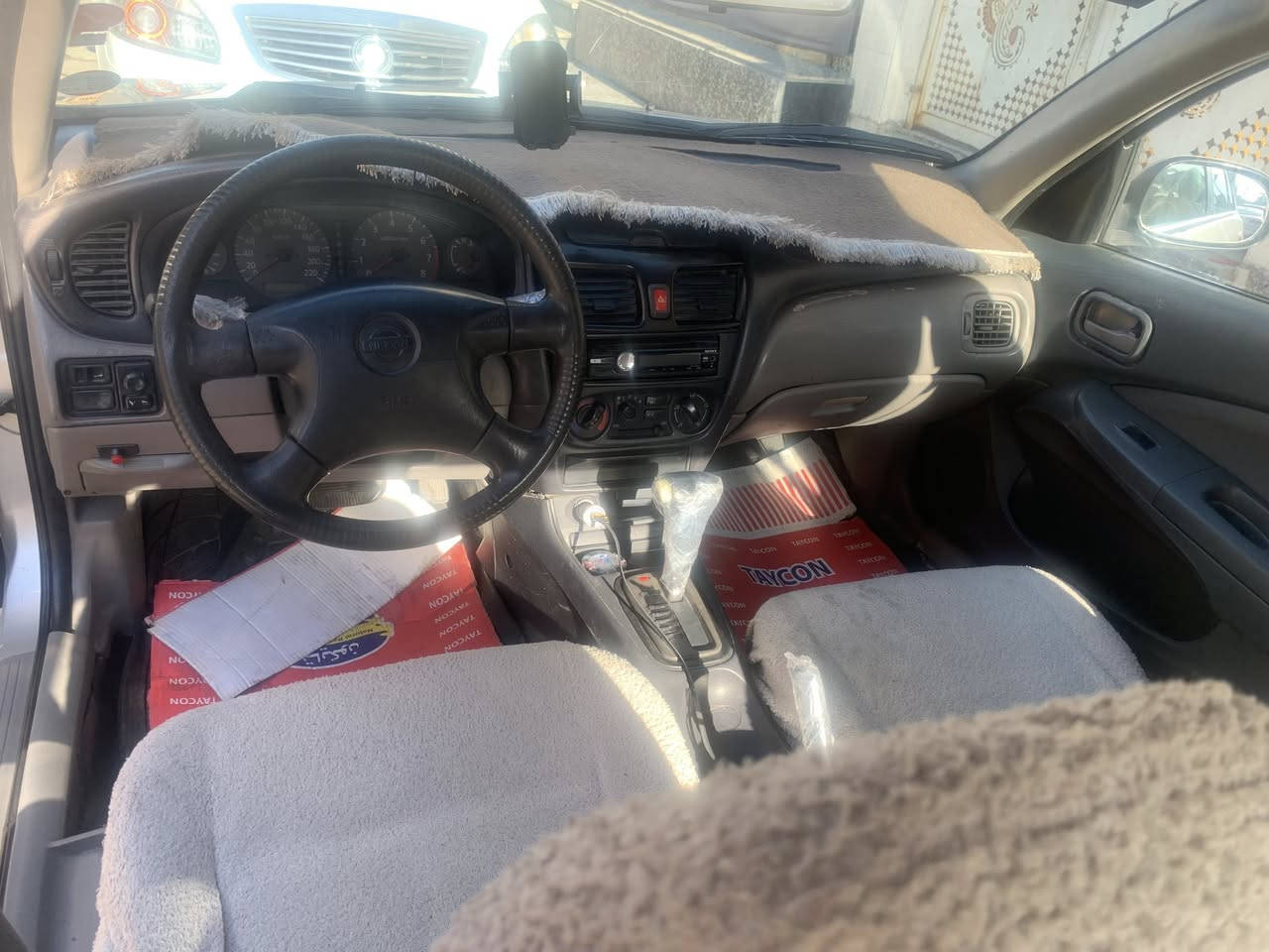 سلام عليكم نيسان سني مديل 2001مصبوغه عام مكاب بغداد البلديات السعر 65  مجال بصيط محرك 1800الرقم ***********
