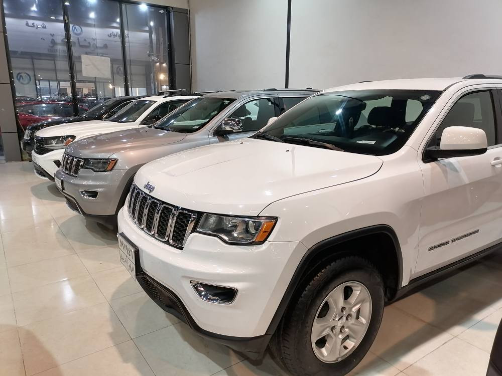 جيب گراند شيرؤكي مؤ ديل 2017 مواصفات أمريكي 4*4 يه ك بارجه بؤياغه جاملغ بيشه وه كه مه ك تعديل 123هه زار مايل رؤشتوه نرخى ٢١٥ $ومجال بؤ به يوه ندى *********** واتساب أربيل, العراق
