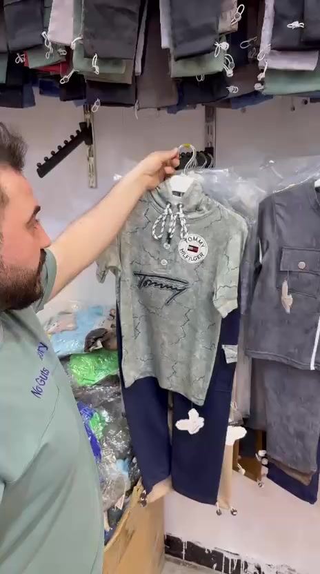 تراك ولادي 
قماش  قطن 
صناعة مصري 
قياسات 
6/8/10/12
شد السيرية 
4 قطع ملمون 
سعر الدرزن 
96 الف 
جملة القطعة 
8 الف 
توصيل 6 الف


**إذا كنت صاحب هذا الإعلان وتريد حذفه لأي سبب، رجاءا أرسل رسالة إلى الدعم الفني**