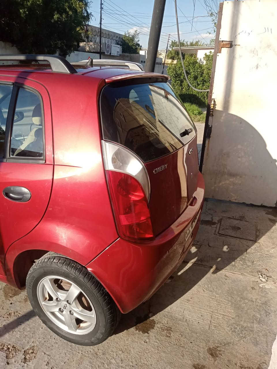 السلام عليكم شيري A1 موديل 12وضع شركة سياراة سيارة جديدة ونظيفة ممشه 23حقيقي وموضح بالصورة بيه طخات بسيطة وموضحه بالصورة سنوية 29رقم بغداد انكليزي السعر 45ورقة بيه مجال بسيط للاستفسار الرقم *********** وبي وتساب هذا الرقم
