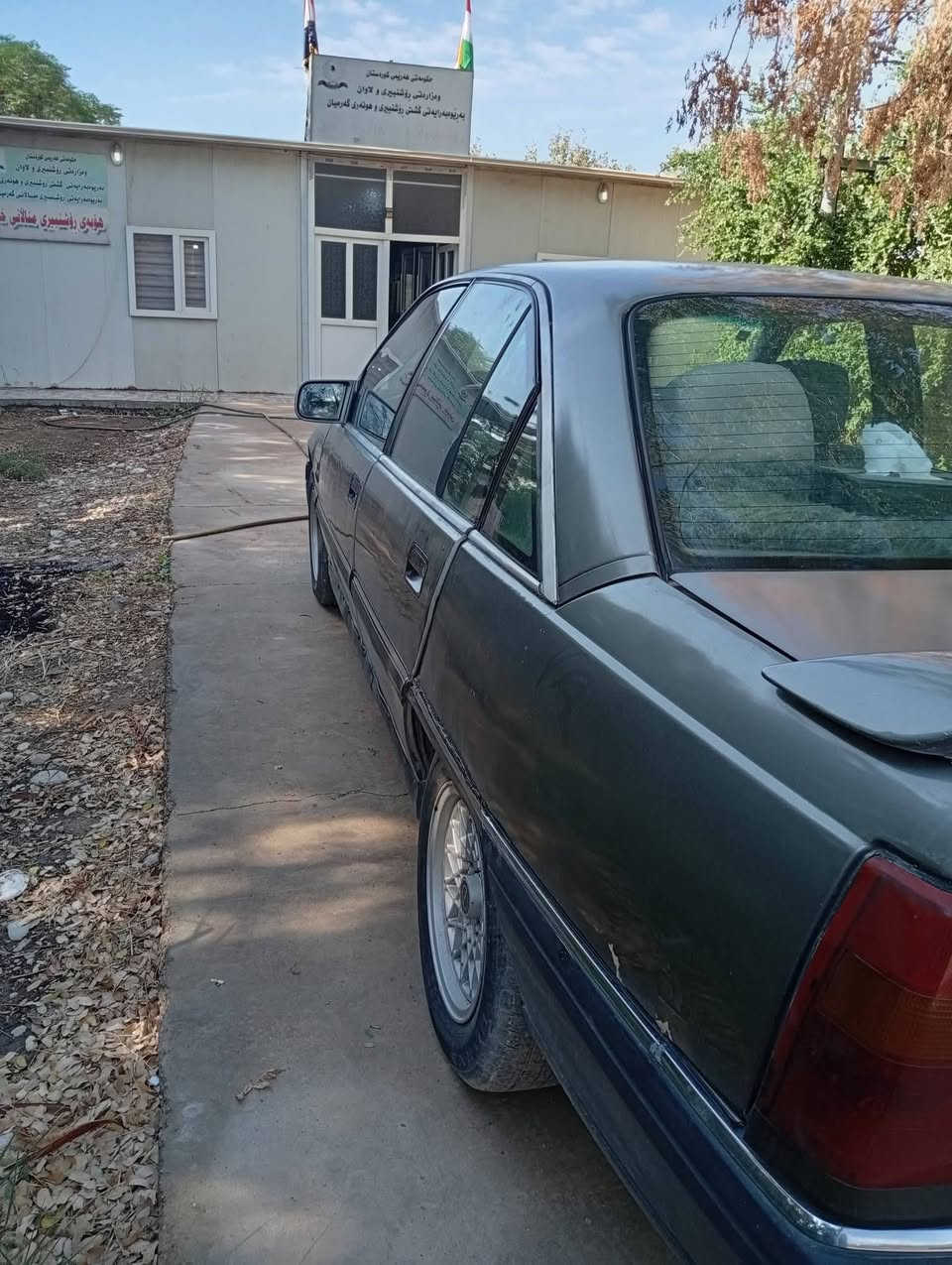 اوميكا ٩١ محرك ٢٠٠٠ كير عادي رقم اربيل سنوية بأسمي صبغ عام بدون ضربة و خياسات للبيع شرط تحويل و وكالة م/ ***********
