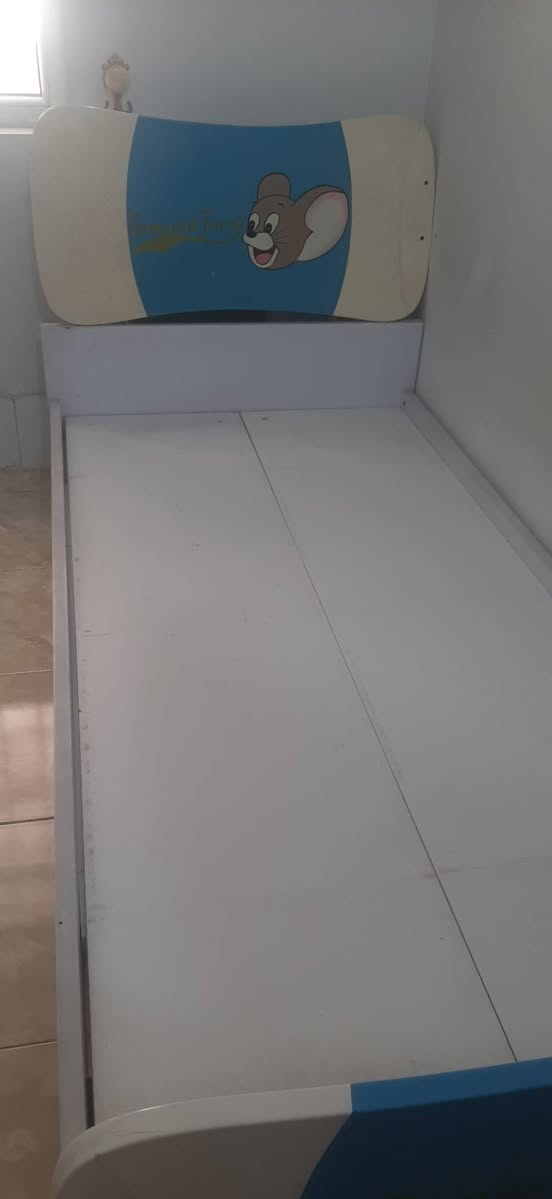 مرحبا سرير نفر وكنتور للبيع


**إذا كنت صاحب هذا الإعلان وتريد حذفه لأي سبب، رجاءا أرسل رسالة إلى الدعم الفني**