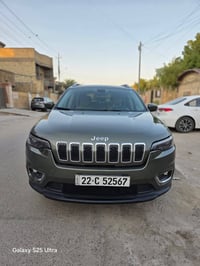 جيب بزون ٢٠١٩ وارد امريكي حادث مرفق بالصور تقريبا بدون حادث سونار مرفق...