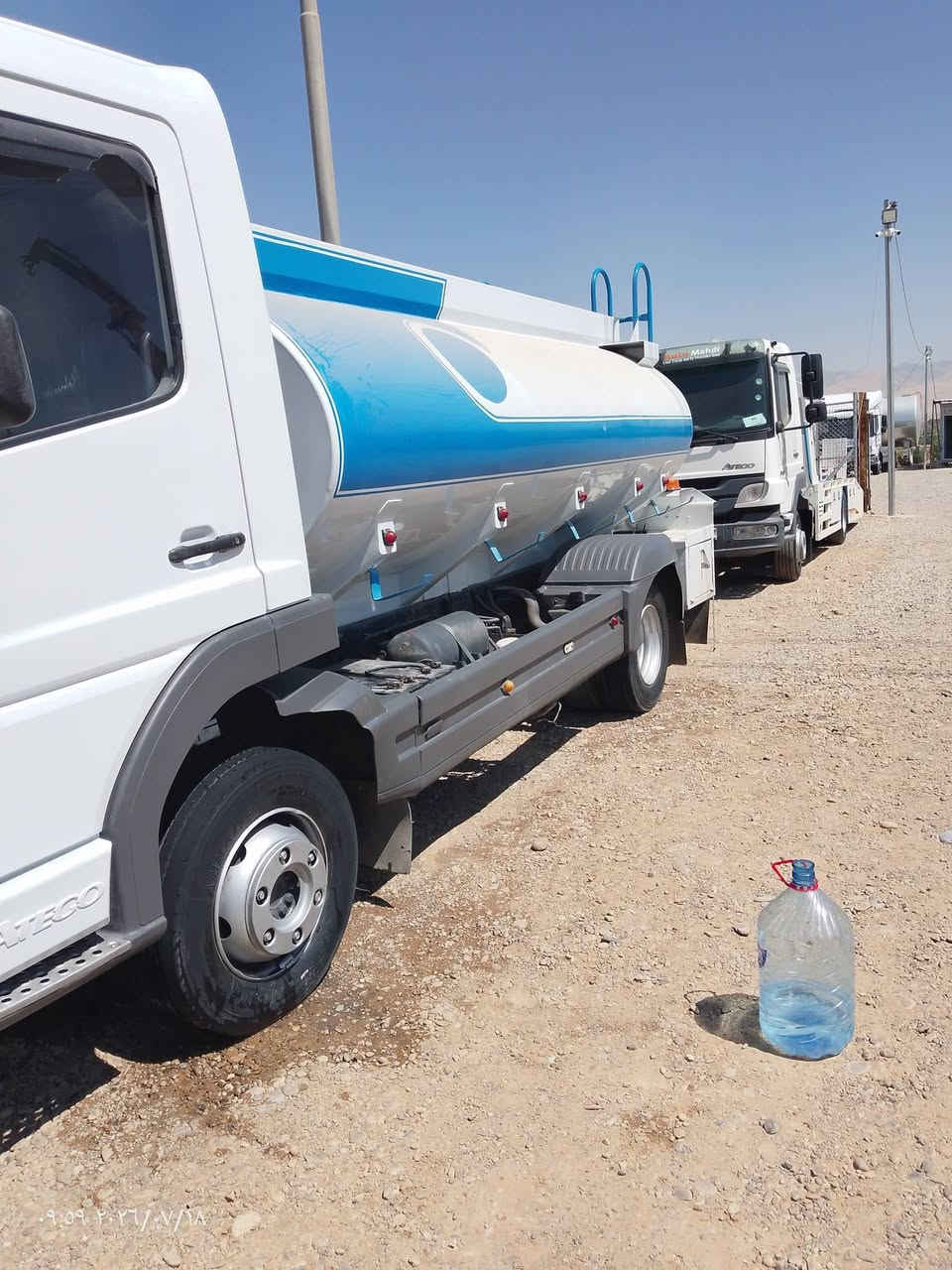 معرض هاوڕێ حداد
اتیکوی تە نکە ر 2005 تەنکی 8000شە معە بە س تە بریتە سە نە وی تازە یە
اتیکو 2005شمعە تنکر 8000مواصفات بس تبریدمحرک گیر بشرط سنویە  جدیدمکان سیارە سلیمانیە طریق طاسلوجە
***********
***********
