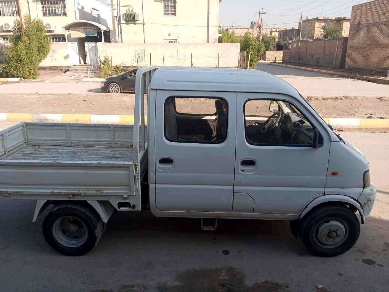 السلام عليكم
من رخصة الادمن سيارة شيري حمل دبل قمارة كاز السيارة نظيفة وحلوه مكينة وكير نضاف السيارة جاهزة للشغل السنوية لل 2028  نمرة بغداد تحويل ثاني يوم.مكان السارة ناصرية مركز. السعر 40 وبيهة مجال بسيط.
السيارة حلوة بلعافية علياخذه.
للاسفسار.***********
