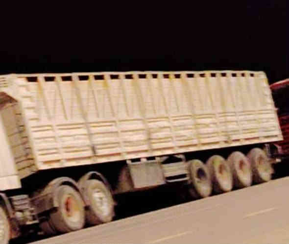 سلام عليكم عربانه حداديه شاصي 14دناكير 14طول 13و70جاهزه عمل 
***********
