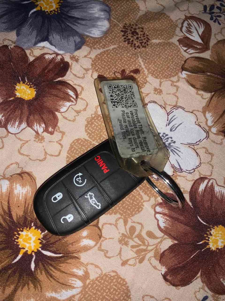 بصمه جارجر اوباما تشتغل بس تتبرمج جديده حيل السعر 45 الف 
***********
