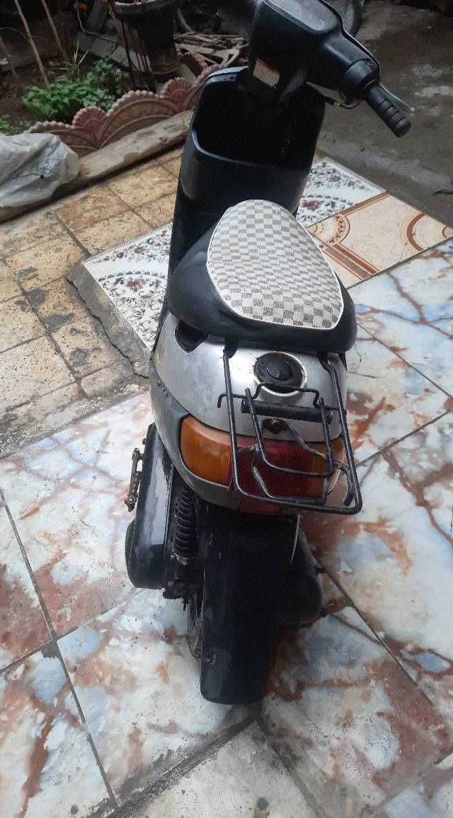 دراجه منغولي خط واحد دراجه خير من الله ما اموكفتي بشارع الله يشهد الدراجه نضيفه لا ونت اكسل ولا شي  الدراجه بس بيها فطر بل الشاصي اطيك شاصي اتشده والاكزوز تجاري اطيك بلادي وانته تشده لان ما فارغ واطيك شوته واطيك كابريتر وياها والدراجه شغاله الله يشهد مكاني بصره معقل الابله رقمي ***********
الدراجه بيها مجال خير من الله للشراي والي ماعده بلاش الك وانطيك مكاتبتها وياها البصرة, العراق
