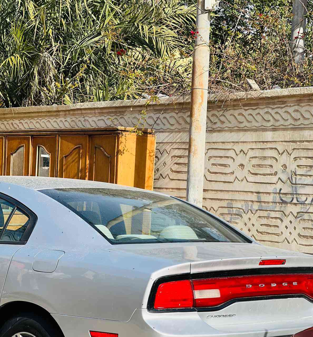 السلام عليكم ساره جارجر موديل 2014 خليجي السياره ادوات مكفوله من الكص السياره مكفوله من الضريه وبيهه صبغ بل خليج مو بل عراق وحلوه السياره جديده كير مكينه كله جديد حداده المكان بصره قبله***********
