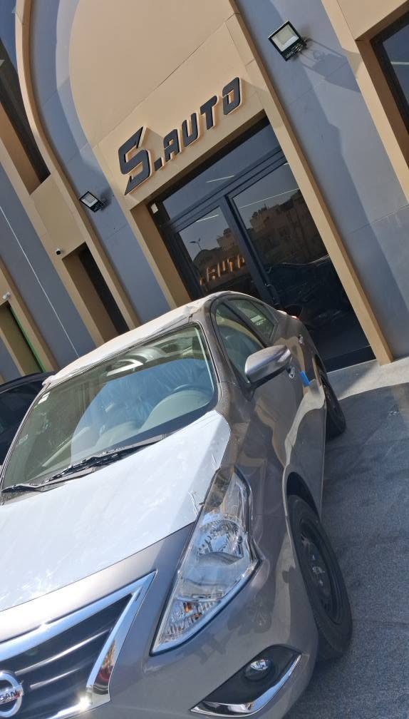 *Nissan Sunny 2027💥💥💥

*حضرتك موظف أو صاحب عمل يبقي الفرصه دي لييك بمقدم 166 الف تعالا بالبطاقه استلم العربيه وامشي💣💣💣*

*🚗  أول فئة Base AT - اعتمادية بدون مصاريف 🚗*
*زيرو - تجميع محلي - قطع غيار ببلاش*

*🔧 المواصفات الأساسية:*
1. *الموتور*: 1500 سي - 4 سلندر - 108 حصان
2. *الفتيس*: أوتوماتيك 4 سرعات - جر أمامي
3. *الاستهلاك*: 6.9 لتر/100كم - موفرة في البنزين
4. *الشنطة*: 490 لتر - أكبر شنطة في فئتها
5. *السرعة القصوى*: 178 كم/س
6. *التسارع*: 0-100 في 15.5 ثانية

*✅ تجهيزات الفئة الأولى Base:*
1. *2 ايرباج* سائق وراكب أمامي
2. *ABS + EBD + VDC* فرامل مانعة + ثبات إلكتروني
3. *تكييف يدوي* بمخارج خلفية
4. *زجاج كهربا + قفل مركزي + مرايات كهربا*
5. *جنط 15* حديد بطاسات
6. *كاسيت + AUX + 4 سماعات*
7. *فوانيس شبورة أمامي + فوانيس خلفية LED*
8. *طارة باور كهربا* متعددة الوظائف

*🛡️ الضمان:*
1. *5 سنين أو 150 ألف كم* ضمان الوكيل نيسان مصر
2. *5 سنين مساعدة طريق* مجاناً
3. *صيانات رخيصة* وقطع غيار متوفرة عند كل الناس
*الحق نفسك والحق العربيه🤝*

للتواصل 📞 : 01274222672

*#الهاشتاجات للريتش:*
#نيسان_صني2027 #Sunny_Base #نيسان_مصر #سيارات_اقتصادية #زيرو #أوتوماتيك #سيدان_عائلية #للبيع_في_مصر #قطع_غيار_متوفرة #اعتمادية #NissanSunny #CarForSale #مصر #أول_فئة #صني_2027 القاهرة الجديدة, القاهرة


**إذا كنت صاحب هذا الإعلان وتريد حذفه لأي سبب، رجاءا أرسل رسالة إلى الدعم الفني**