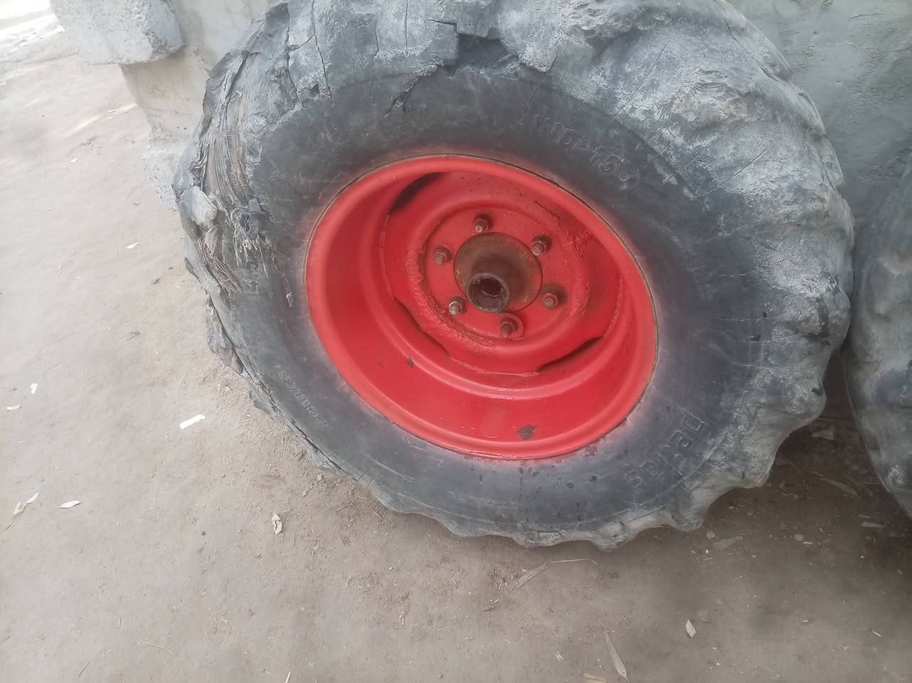 تايرات 20 للبيع
***********
