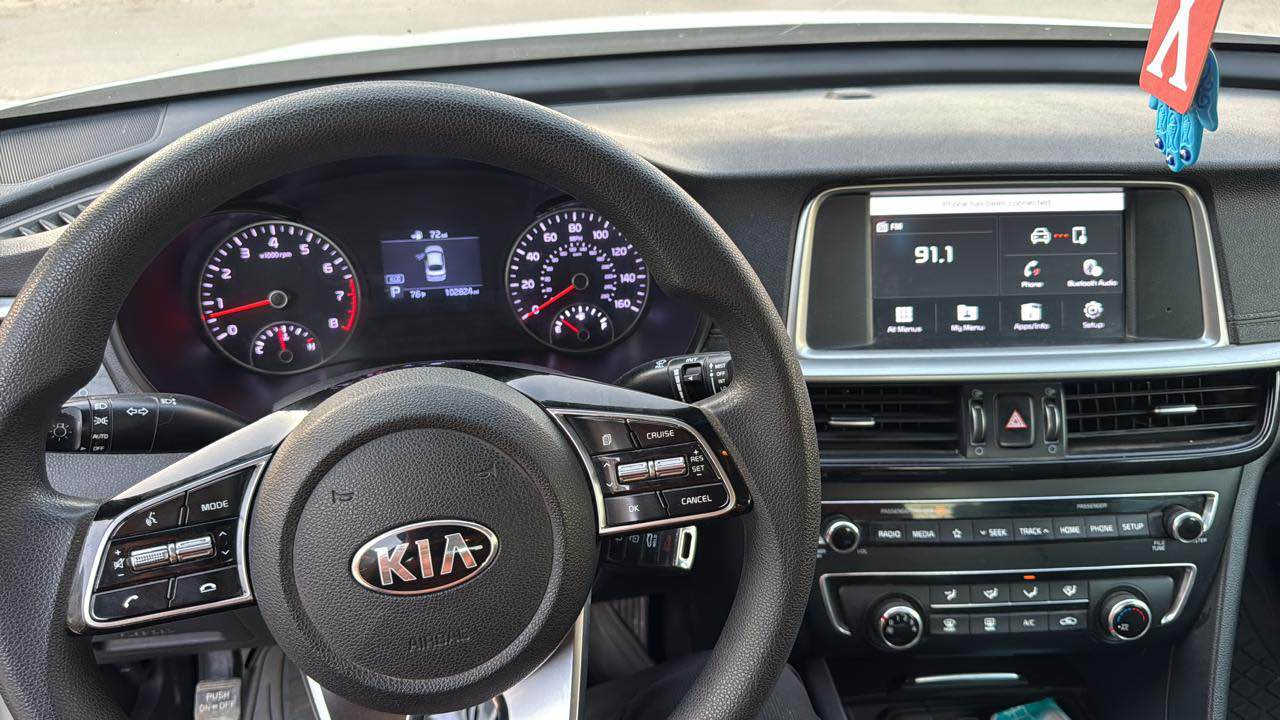 للبيع كيا اوبتيما موديل 2020
وارد امريكي قطعتين صبغ بنيد وجاملغ بدون دواخل 
بدون ايرباك
محرك 2400  
السياره جاهزه من كير مكينه حداديه تبريد كهربائيات تخم تاير 
المحرك عل البلاد مامفتوح برغي 
رقم اربيل 
تحويل وكاله السياره باسمي 
مكاني بغداد العامريه 
السعر  $ 130 $ وبيها مجال 
رقم الهاتف *********** بغداد, العراق
