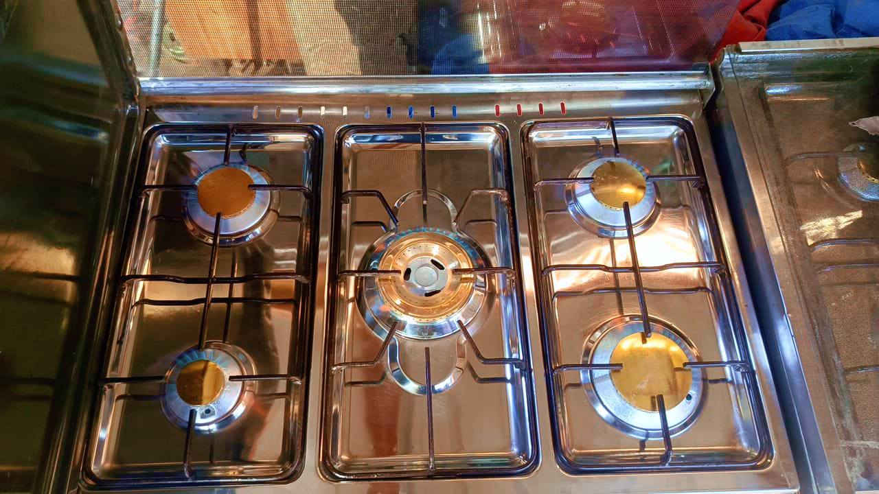 طباخ مصري قياس 80 باله مستخدم نظيف جداً ✨ شغال العيون والفرن 🔥 
متوفر توصيل داخل الناصرية والاقضية 🚙 وبيعنا شرط الفحص 👍 
الحجز والاستفسار الخاص مفتوح 🗯 ونرد ع كول بأسرع وقت


**إذا كنت صاحب هذا الإعلان وتريد حذفه لأي سبب، رجاءا أرسل رسالة إلى الدعم الفني**