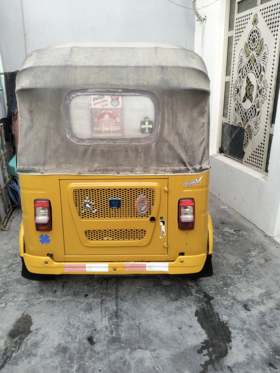 سلام عليكم تكتك للبيع كفاله عامه رقم وسنويه بسمي العنوان بغداد البلديات رقم***********
