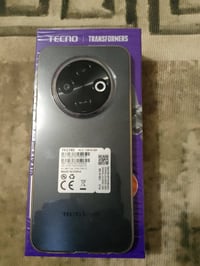 جاهز للبيع كرتون ملحقاته كله كامل ذاكره 128 سعره 135 وبي مجالل07827907...