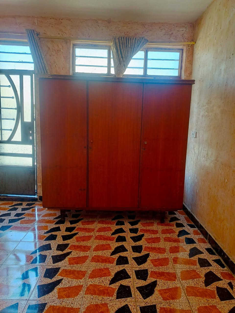 كنتور 3 ابواب صاج داخل خارج تكمه نظيف ب200 بي مجال الدورة بل 120


**إذا كنت صاحب هذا الإعلان وتريد حذفه لأي سبب، رجاءا أرسل رسالة إلى الدعم الفني**