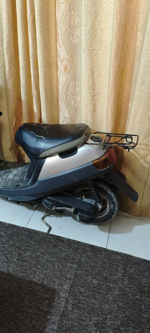 دراجه بطه لبيع موديل 2003 ما مفتوح ولا برغي صار 4اشهر من طالعه من معرض وصله مالته موجود بس تنكع بلماي مكاني كربلاء قرب مستشفى العباس الاهلي سعر 550 الاستفتار على ارقم *********** ولعند مراوس يرسلني علئ خاص
