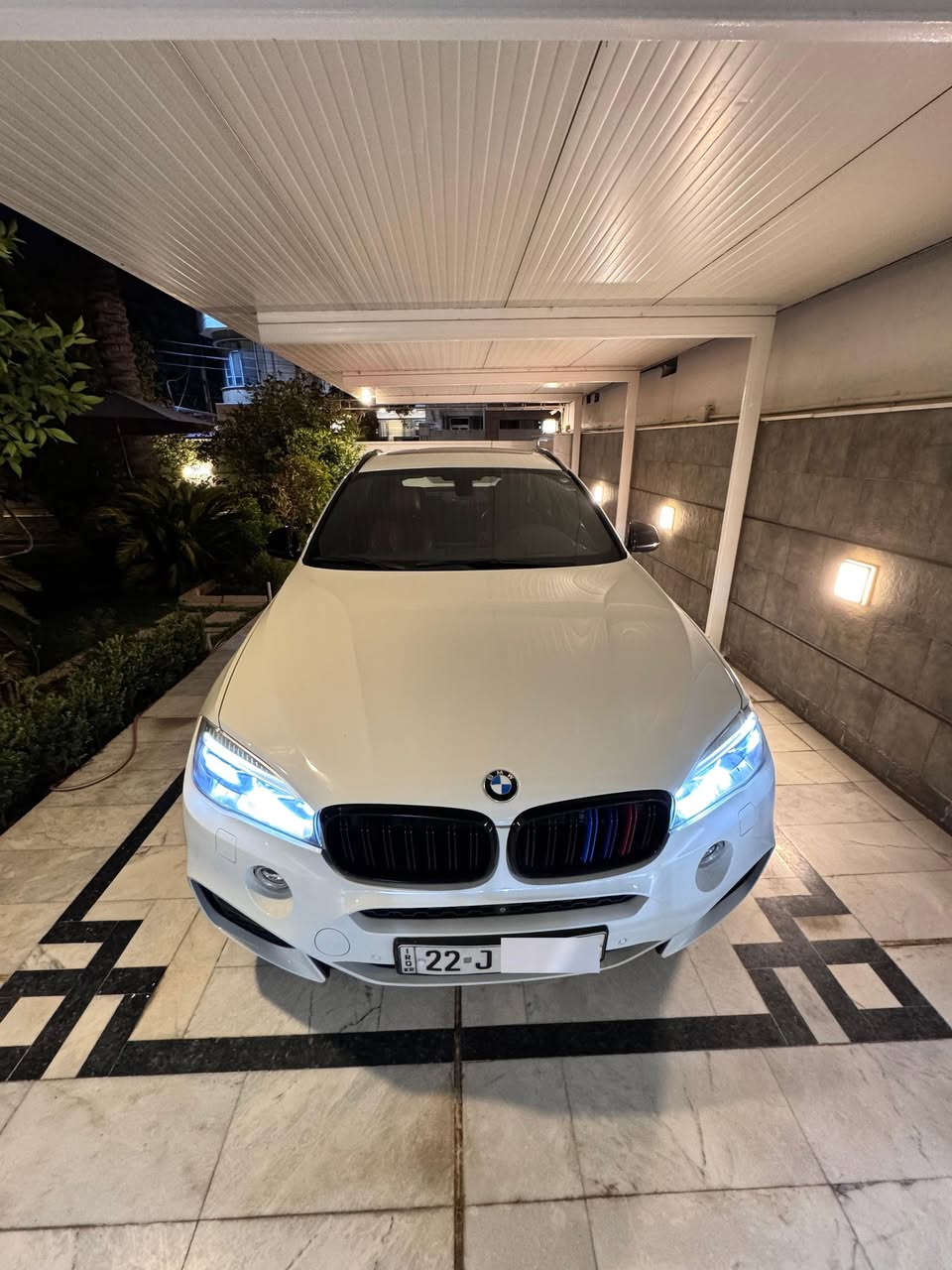 سلام عليكم 

للبيع  BMW X6 35i
موديل :2019

خليجية وكالة العروش

سيارة بلاد ما ملعوب بيها نهائيا

عداد: 120km

…………………………………………..

بصمة 

سلايد

سقف: شامو

ابواب بصمة

ابواب بردة

كشنات هيتر

كشنات تبريد 

كشنات كهرباي

رادار امامية 

تحديد سرعة

لايت :BMW Adaptive LED

صندوق كهرباي

سماعات:BANG&OLUFSEN

كامرة:360’

تبريد ثلج  
وبعد هواية مواصفات ...

…………………………………………………………………..

سيارة جديد

ماشية: 120الف 

بدون صبغ 

سيارة وكالة عروش

سيرفس كل بشركة العروش

ضمان : كير محرك بشرط 

كهربائية كل بشرط

سيارة جديد جديد بدون اي نقص

رقم بغداد جديد

……………………………………………………………………

سعرة :355$ ورقة

مكان : بغداد الكرادة

رقم تلفون 
***********
