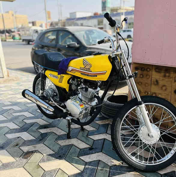 للبيع اقل الاسبوع من تعمرت محرك سي جي كفاله شرط بعدها عل سحك
الي ما يشتري لا يواعد الدراجه سكنر 
***********
