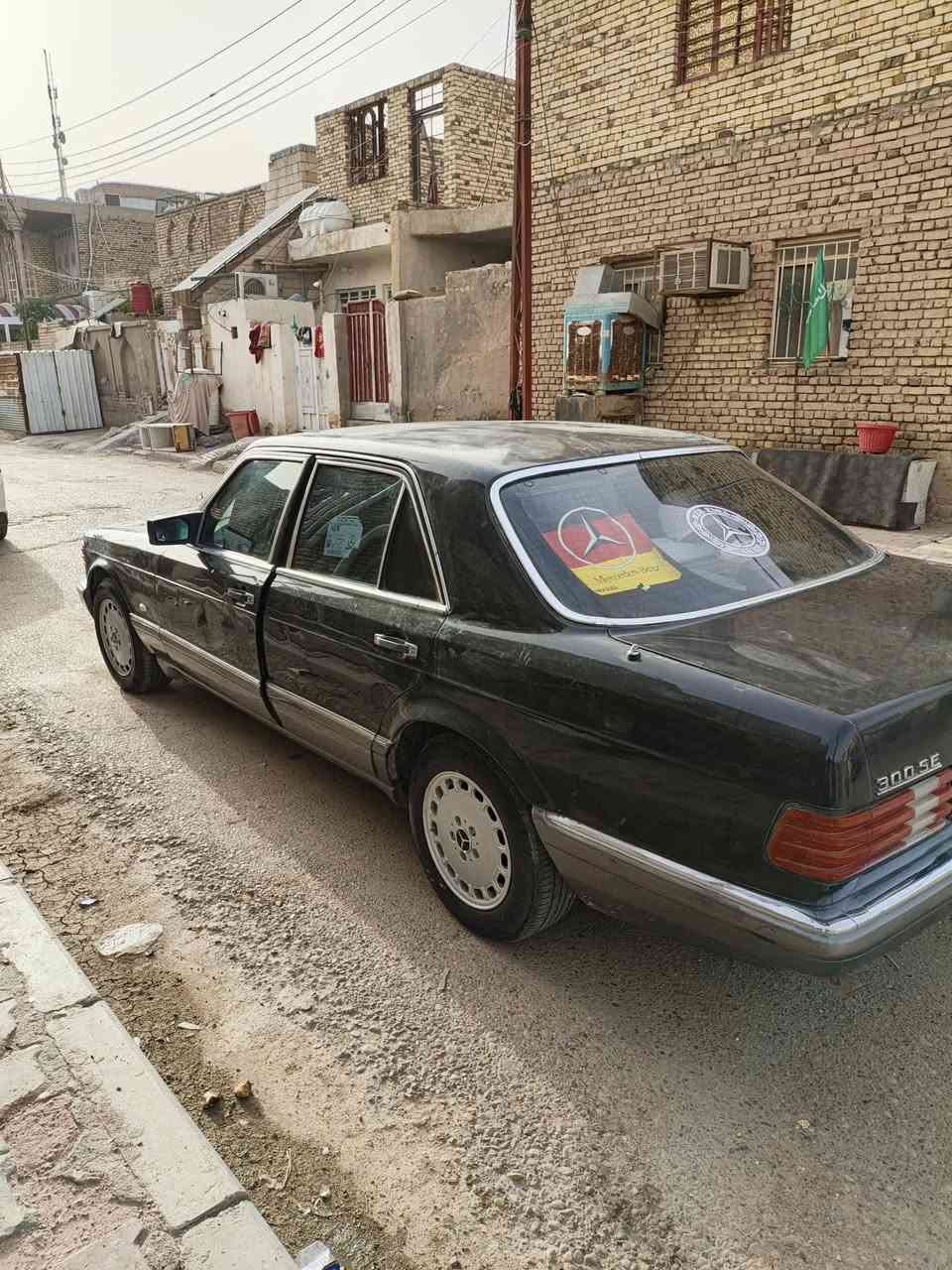 السلام عليكم مارسيدس جامبو رئاسي محور 3000ففتي موديل 1987بسمي رقم بغداد مكفوله من ضربه ولكص مصبوغه لجماليه  مكينه وكير وحداديه جداد جاهزه  تبريد شغال ثلج كشناتهه جلد كهربائيات كلهه شغاله سياره جاهزه ماعوسهه شي مكاني ميسان لعماره سعر ( 60 ) وبيهه مجال (***********) (***********)
