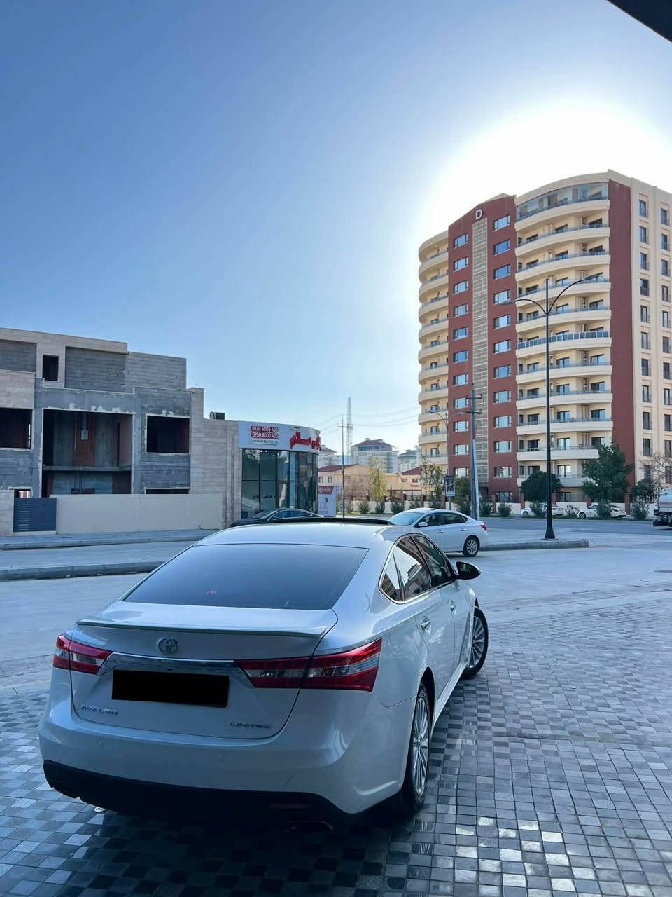 تويوتا افلون موديل 2013 🧿✅
موصفاتها خليجى 
لميتد ماشيه 182 ❤️📦
الف كيلومتر 
زيروو ضررها بونيت جملغ صبغ 
بدون دواخل سونار  موجود 
سنوية جديد رقم اربيل 
سعرها 175 ورقه بيه مجال
*********** واستاب موجود
*********** كركوك, العراق
