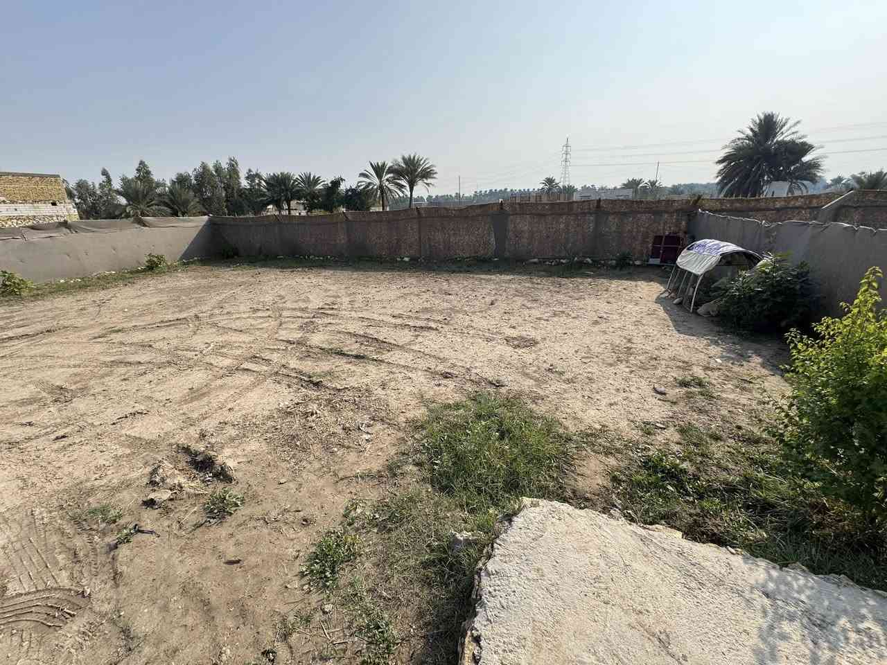 للبيع | بيت على مساحة 1000 متر 🌾
ملاحظة: العروض مع الأسعار في قناة التليجرام 📲
https://t.me/aliathabb

عقد زراعي 🌱
مساحة البناء 240 م²
🏡 استقبال + هول مطبخ  | 🚪 كليدور | 🚿 مجمع صحيات
🛏️ غرفتين نوم | 🌿 منور يحيط بالبيت

📍 الموقع: قرب السادة – البو خطة

📞 للاستفسار والمعلومات:
مكتب بيت بيوت الشمري
علي عذاب – ***********

⸻
📍 موقع مكتب بيت بيوت على الخريطة:
https://www.google.com/maps?q=32.451389,44.430278
