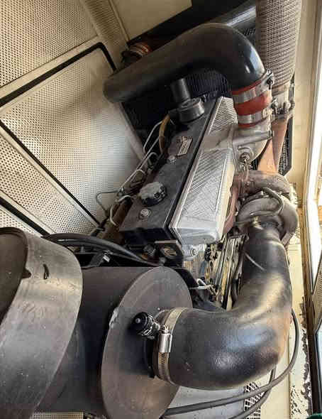 #لبيع_مولدةPerkins150KVA
     
بيركنز (6) سرندر انكليزي بريطاني🇬🇧 اصلي اجبيلي مستعمل استيراد اوربي
سوبر  / اويل كلر / انتر كلر / اجويتر   
  
 توليد استانفورد انكليزي🇬🇧 المنشأ نحاس 100‎%‎ 
السعة(150kva) & (400A) امبير صافي (3) فيز

ساعات عمل(3000) ساعة فقط
اصراف الكاز (12) لتر لساعة الواحدة  
نضافة 90%
كاتم 100%‎ مع اكزوز كاتم اجبيلي سوبر سايلند 

 لوحة التشغيل DSE شاشة ديجيتال تشغيل واطفاء ذاتي اوتوماتيك  بنظام سستم حماية المحرك بلكامل

 
       ضمان لمدة سنة كاملة بالمحرك وراس التوليد استندر   
            كفالة عامة بمحرك بدون بخار وصرف ودخان 
      شرط الضمان والفحص والحمل الموقعي لمدة (3) ايام 
 
   💲السعر تواصل على بريد الصفحة او اتصال على رقم 💲
              يوجد توصيل لكافة المحافضات العراقية  

              مع كافة الخدمات مجانا مقدمة عندة الشراء
                    زيت_ تخم فلاتر [ زيت .كاز .هواء ]
                      وتنصيب داخل كوردستان فقط

                     تتوفر  لدا شركة باور لتجارة العامة
                    لكافة المولدات الجديدة والمستعملة 
               صيانة عامة - قطع غيار عامة - زيوت وفلاتر
         عقود صيانة وادامة دورية - تنصيب وتشغيل مواقع 

للأستفسار اكثر على بريد الصفحة او اتصال على ارقام التالية 

*********** ☎️ مدير شركة باور مهندس ياسر 
واتساب

او زورنا في موقعنا………………
🌐 اربيل _ شارع 100 الصناعة الجنوبية المولدات مقابل بوابة معارض السيارات 
الفرع الثاني اربيل شارع 120 منطقة فرمان باران شارع الكورنيش
