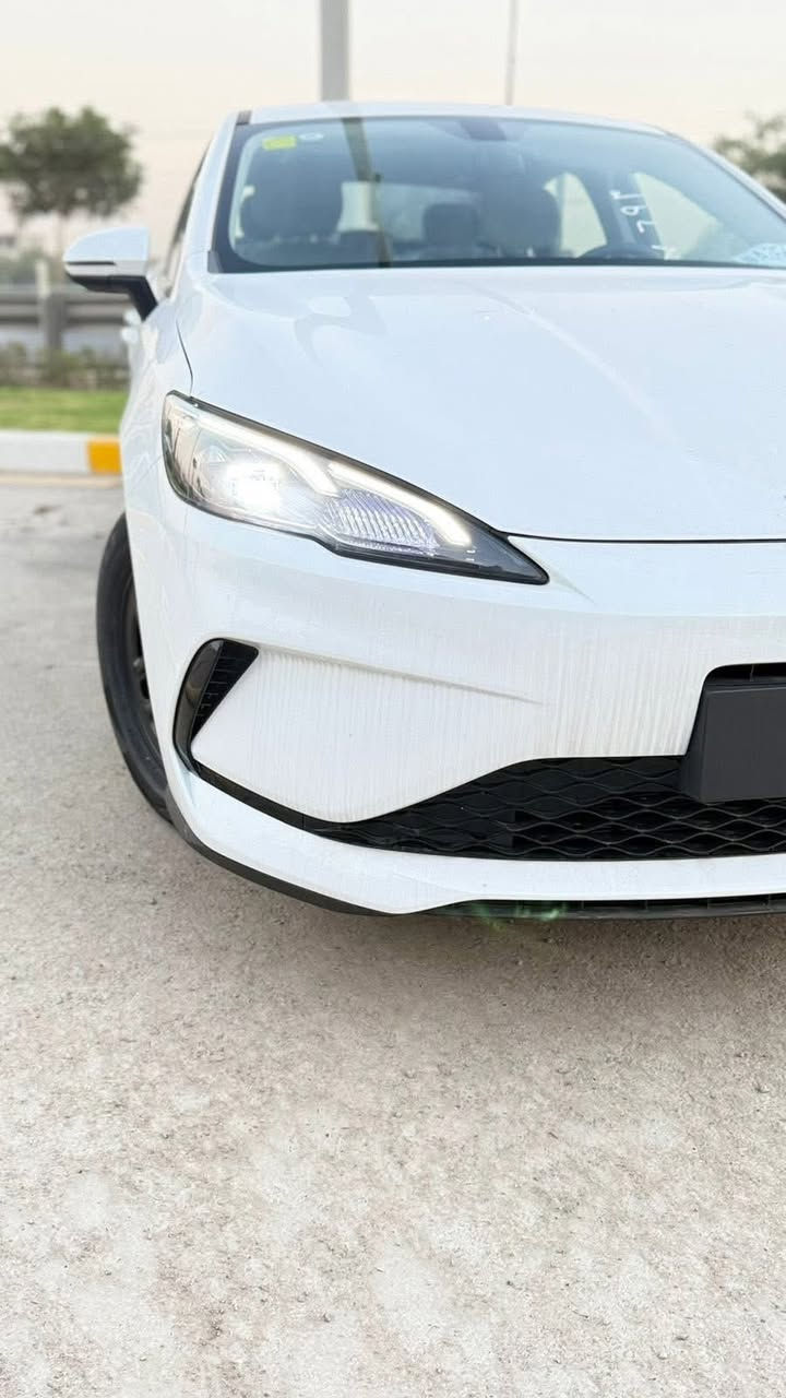 BYD سيل 05

لون ابيض وداخل ابيض 
 
السعر 🔥🔥🔥🔥

 
المواصفات 
حساس خلفي 
 داخل ابيض
كامراة خلفية دوارة 
اوتو هولد
هند بريك بصمه 
تشغيل السياره بصمه
مقاعد جلد  ابيض ملكي 
لايت زينون 
لد نهاري LED
بك لايتLED
3انضمة للقيادة 
مانع تزحلق
مثبت سرعه 
تشغيل عن بعد 
شاشة ذكية تدعم جميع البرامج
  سيل سعة الخزان 65لتر  اتمشيك 2100كم 

للاستفسار***********
او الاتصال وتساب على الرابط

وتساب https://wa.me/9647807413711
رابط القناة على الوتساب 

https://whatsapp.com/channel/0029VbAzinN6buMGWNBJh43u
