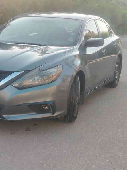 سلام عليكم
نيسان التيما 2018 امريكي رقم سليمانيه بسمي رقم سنويه كله جديده سنويه 2028
حادثها فقط بنيد ومبدل بلادي بدون اي دواخل كما هو موضح بالسونار بدون ايرباك
كير محرك مكفولات كير شدلها مال مديل ٢٢
مكاني ديالى شهربان ***********
السعر ١٢٣ وبيها مجال
