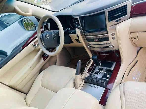 ليكزز 2014 قه پات مواسه فات كوشين ساردو گه رم رادار سلايت  شه غال پينج كاميره سه ياره كه لؤك لؤكه بي بؤياغ 15200 هه زار عه قيقي رؤيشتيه  ته نها دوو په له ته حديلي هه يه نرخ 438 وه ره قه كه ميك مه حه مه له شوين هه ولير
***********رقم
