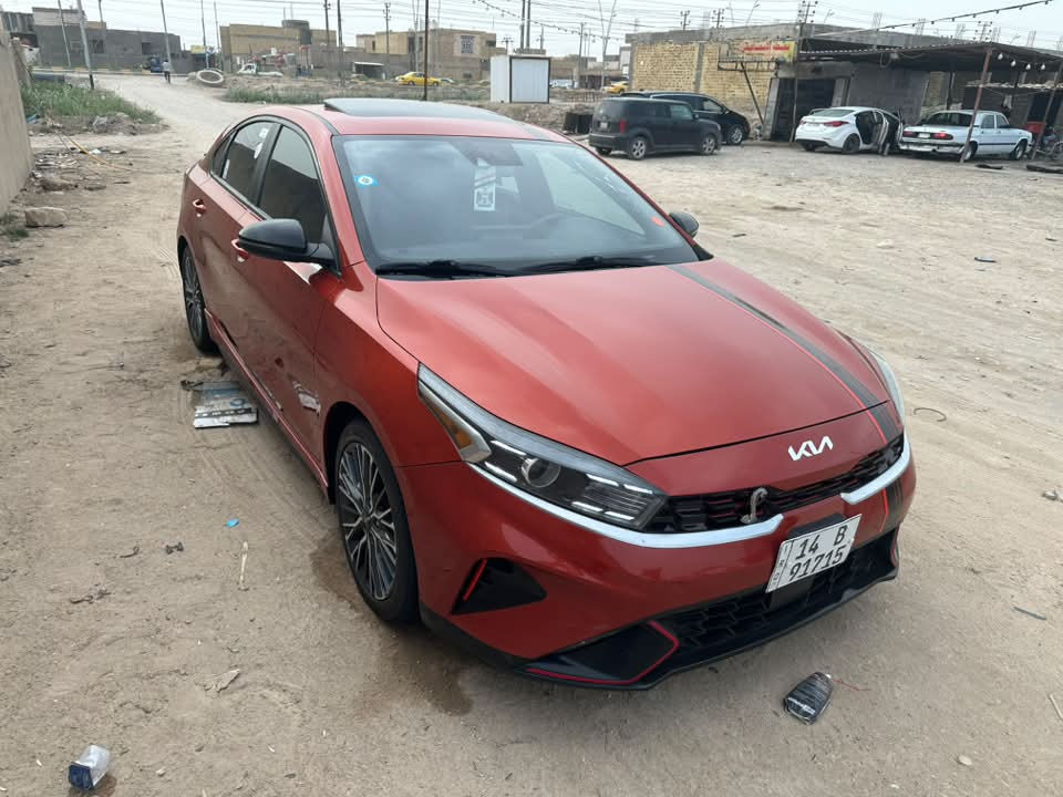 السلام عليكم
كيا فورتي موديل ٢٠٢٣
فول مواصفات جيتي لاين اعلا مواصفات 
سياره حره تحويل
صور الحادث مرفقه مع الصور
السياره جاهزه تبريد حداديه السياره جاهزه ماعوزه برغي 🔩
سوناره موجود مع الصور
مكينه ٢٠٠٠ دوش 
منظومه عدسات زنون سعرهن ٣ ورقات
تخم تاير جديد 
فقط قطعه واحده تبديل نصف جاملغ صبغ 
العنوان ناصريه سوق الشيوخ الشراي يتصل مامتواجد على الفيس 
السعر ١٤٨ بيه مجال حك الجيه... 
***********

