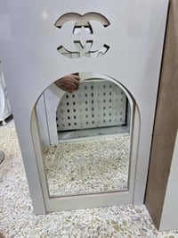 يتوفر للبيع بسعر جدا مناسب العنوان بغداد المنصور 07725330777