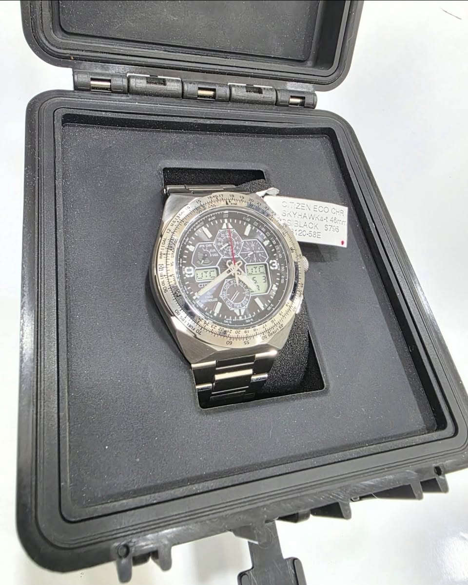 سيتزن اصلي
زجاج زفير - راديو كونترولد - طوق دوار - قطر ٤٧ 
نظافه تامه شبه جديد مع الصندوق الاصلي 
السعر ٥٢٠ الف 
مكاني بغداد الكراده - متوفر توصيل


**إذا كنت صاحب هذا الإعلان وتريد حذفه لأي سبب، رجاءا أرسل رسالة إلى الدعم الفني**