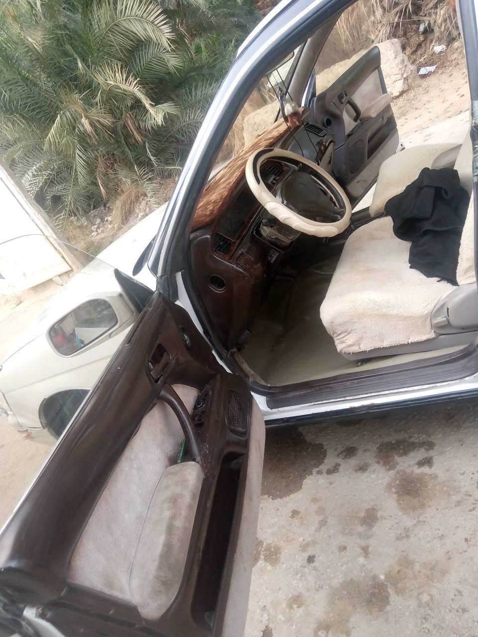 سلام عليكم بطه منفصل كفاله عامه جاهزه للخير مكان نجف رقم  انبار وكاله وتحويل سياره  سعر اب50بيه مجال ***********
