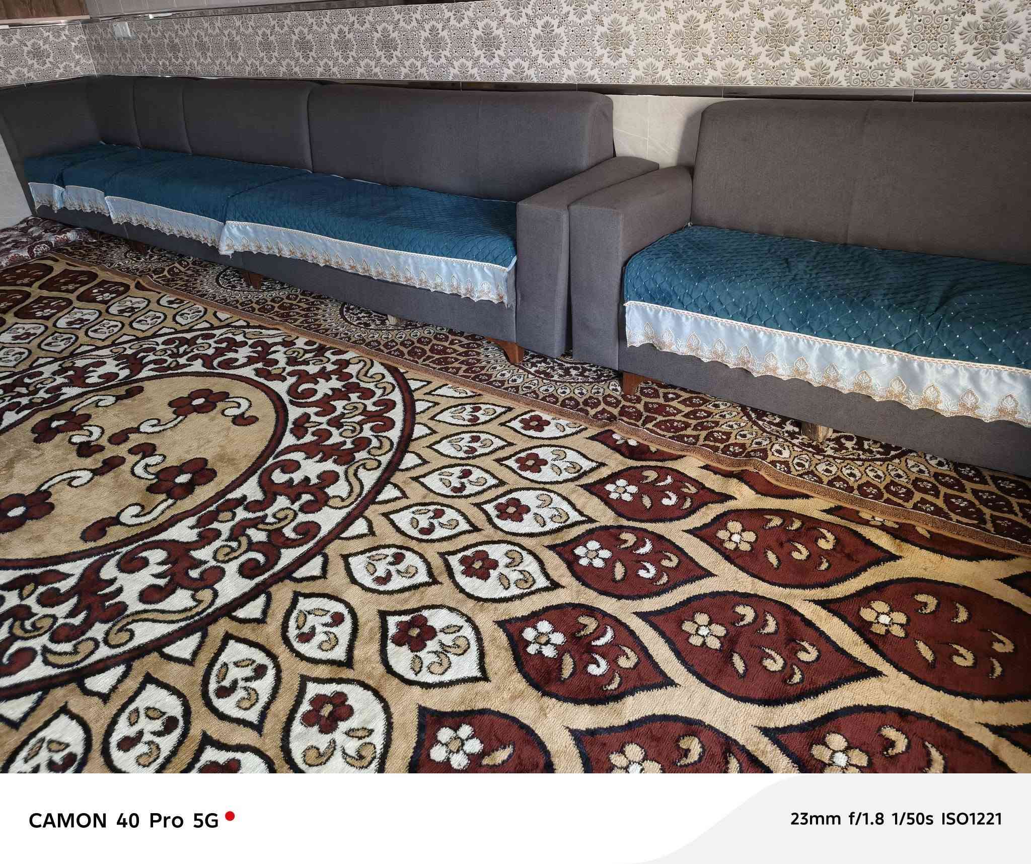 سلام عليكم ديوان ١٠ مقاعد مع سيت طبلات للبيع السعر ١٥٠
***********
