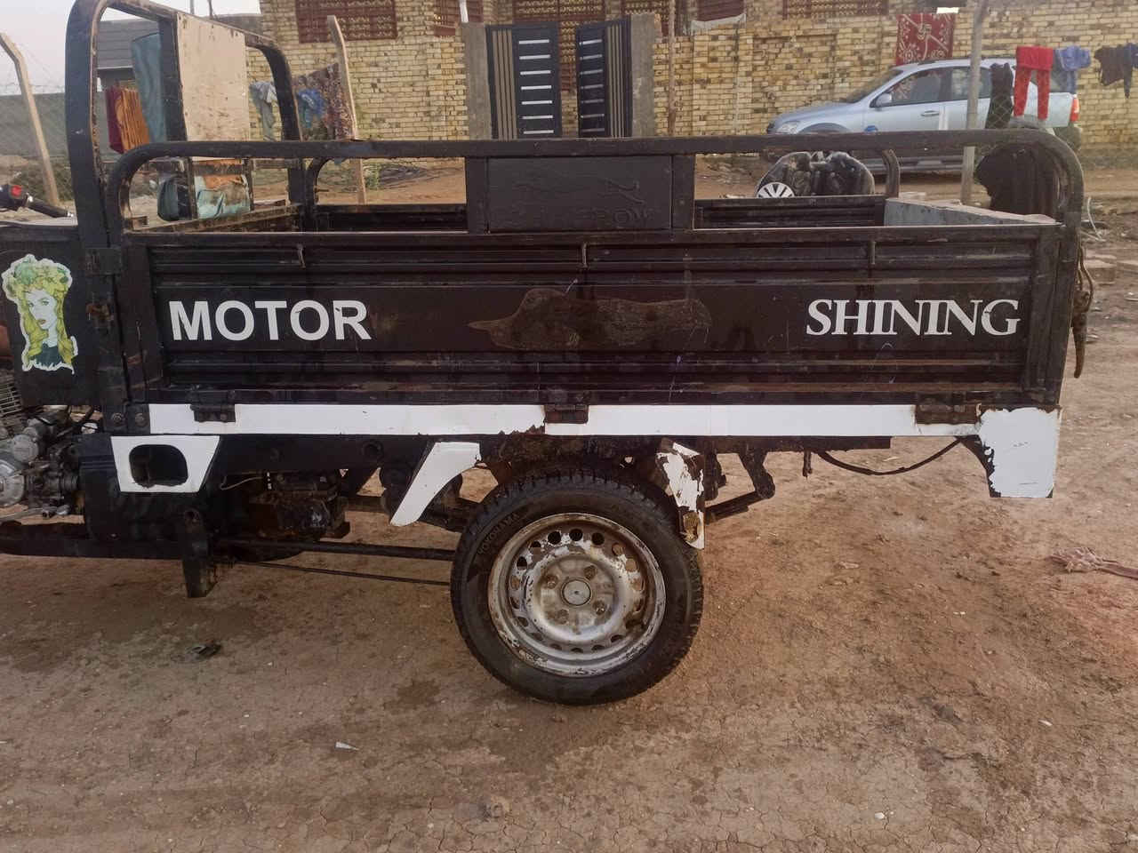 اسلام عليكم ستوته للبيع مديل 18مكفوله كفالة عامه المكان حله قرب العلوية شريفه ‏‏‪***********‬‏
