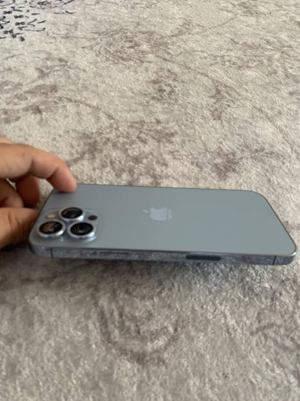 iPhone 13 promax
128 GB
1 sim 
LL/A
Battey 88 🔋 
ژم***********                                  لۆک هەوا نادات بە          زەمان بیلادی هەمو شتی  
شوێن :هەولێر
