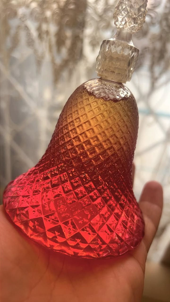 عطر انتيكا قديم من شركة أفون الكنديه انتيكا قديم جدا صنع السبعينات إصدار شكل الجرص الكرستالي المعلومات داخل الصور السعر ٦٥ الف


**إذا كنت صاحب هذا الإعلان وتريد حذفه لأي سبب، رجاءا أرسل رسالة إلى الدعم الفني**