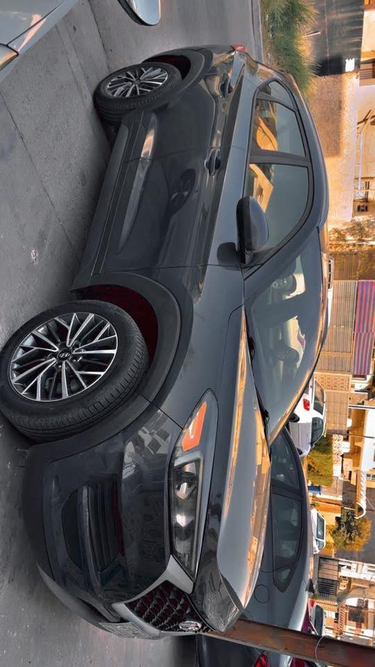 توكسان 2021 
محرك 2000 
ماشيه 60 الف 
حادثها سرقة جاملغ ايمن
فول عدا الفتحة 
تبريد قطعتين 
حساسات 
كامره 
بصمتين 
السعر 170 وبيها مجال 
***********
