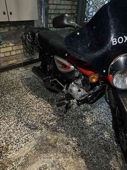 بوكسر للبيع 
موديل2023 

كفاله عامه محرك مكفول  ومكفوله من الحادث رقم بغداد باسمي السعر 2600وبيها مجال عنوان الزعفرانيه رقم***********
