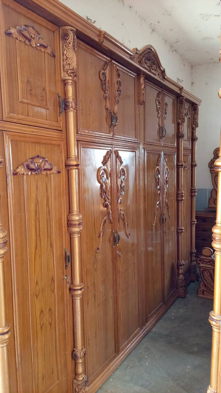 السلام عليكم اخوان توجد غرفه توج حطاطه شرط نضافه فول السعر مليون 450وبيه مجال الاستفسار عن الرقم ***********
