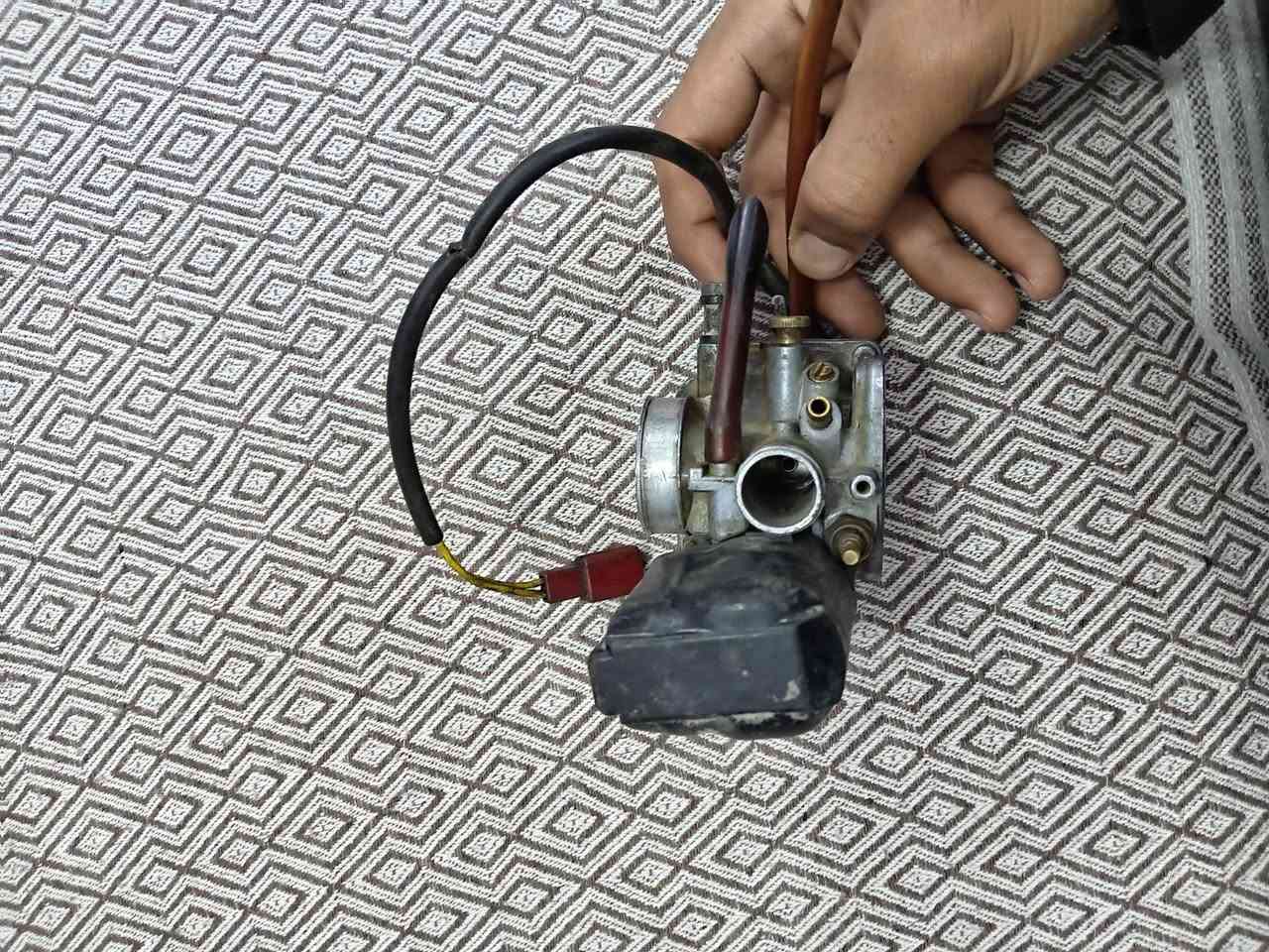 السلام عليكم كابريتر مال 60 ساسوكي بلادي نضيف رايده ب15 رقم ***********
