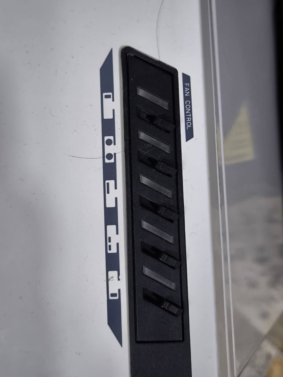 السلام عليكم 
PC DDR3 
مواصفاتها
MB: AZUS
CPU: Core I7 Gen 2
Ram: 2x4 8Gb DDR3
ROM: 120 SSD Corsair
CPU cooler: Thermaltake هوائي
Power Supply: 750W 80 plus Gold
Fan:6 fans
GPU: MSI GTX 970 OC 4GB DDR5
Case: NZXT.
السعر 250
يوجد توصيل لجميع المحافظاتب3


**إذا كنت صاحب هذا الإعلان وتريد حذفه لأي سبب، رجاءا أرسل رسالة إلى الدعم الفني**