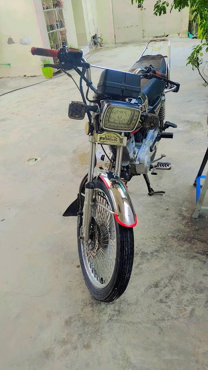 تايكر ٢٣ السعر ٤٠٠ وبيه مجال الشراي يتصل ***********
