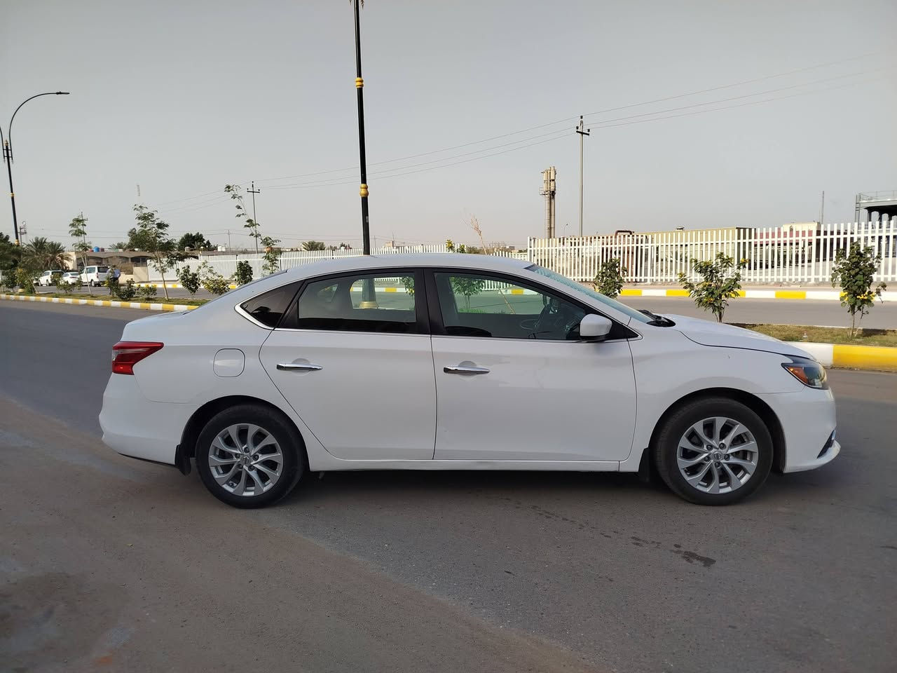 2018 SV نيسان سنترا
ماشية 58 ميل
ضربتها موضحة بالصورة
رقم وهزه جديدة 
السيارة ما ناقصها اي شي 
مكاني ناصرية 
105$
***********
