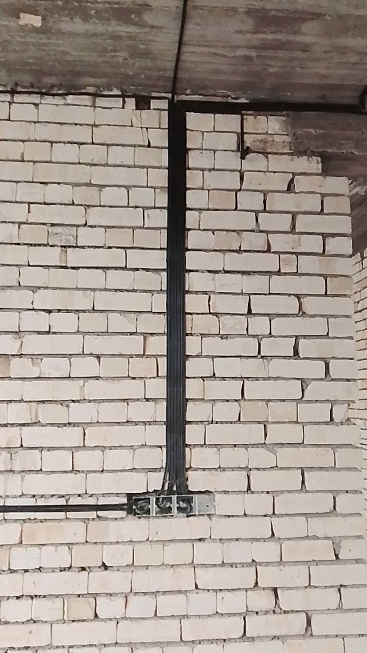 يالله كل عام وانتم بخير 
كهربائي متفرغ اشتغل انسب السعار مع تقفيل مكاني العدل الثاني ***********
